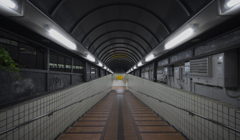 minimalist-hallways-background