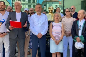 931650_b8826c5ece37480ebb924e51bd0e83f6~mv2